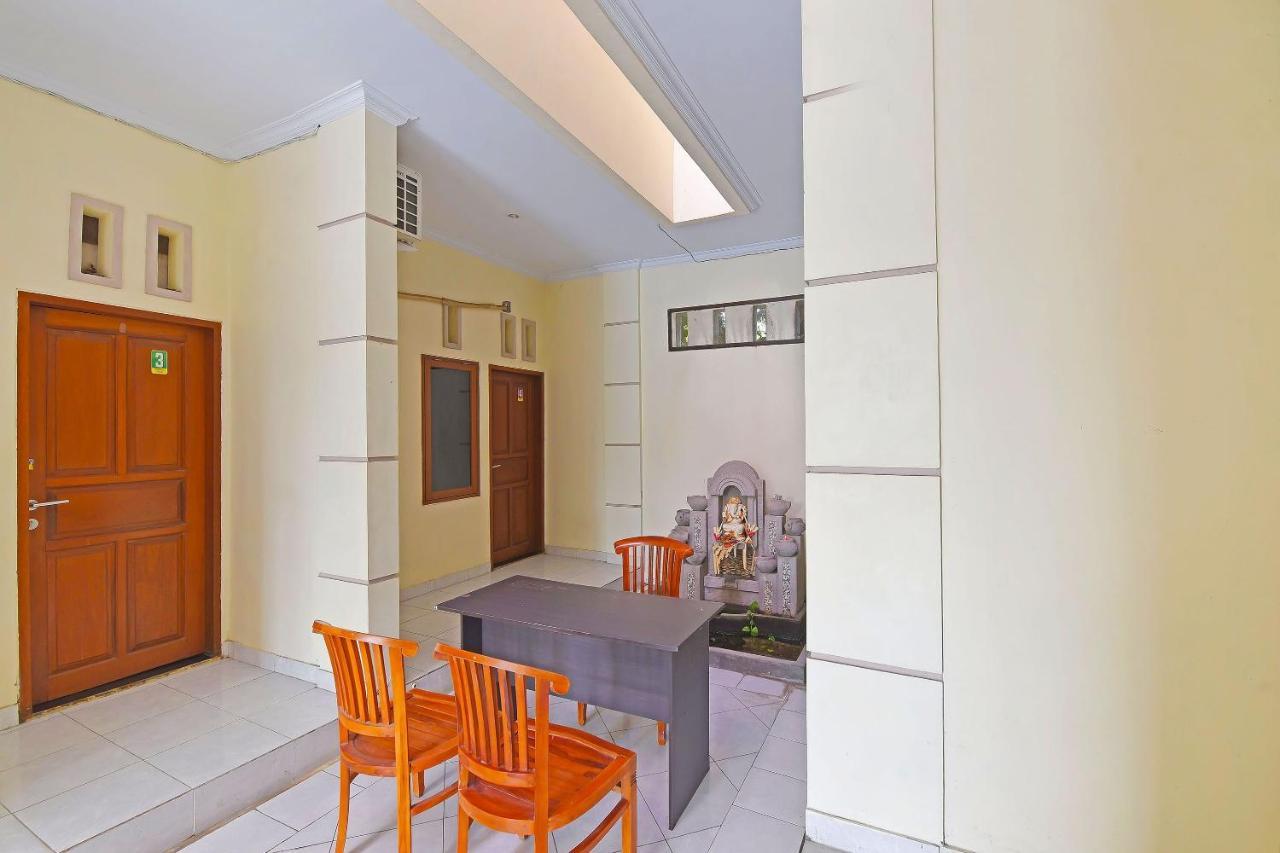 Oyo 91445 Sandat Guest House Denpasar Exteriér fotografie