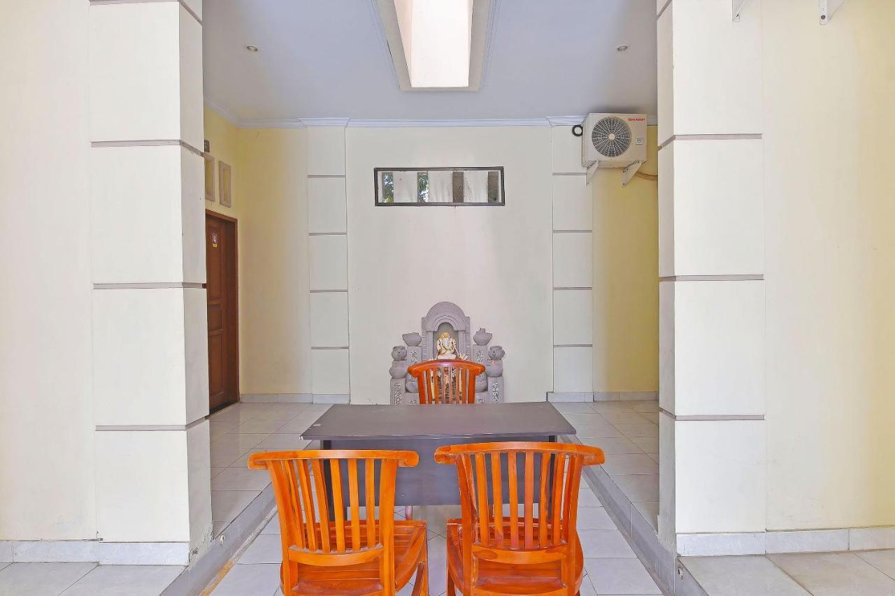 Oyo 91445 Sandat Guest House Denpasar Exteriér fotografie